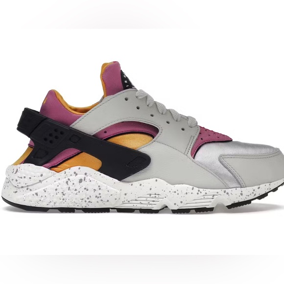 Nike Air Huarache pink and orange sz 8 (university pink gold) - Picture 1 of 9
